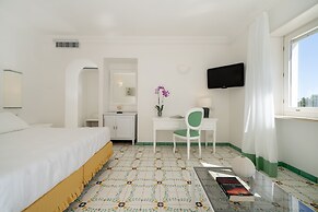 Sina Flora Capri