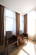Hotel New House