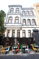 Hotel New House