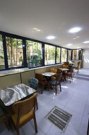 Hotel New House