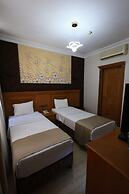 Hotel New House
