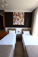 Hotel New House