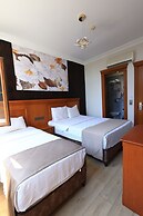 Hotel New House