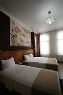 Hotel New House
