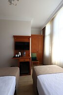 Hotel New House