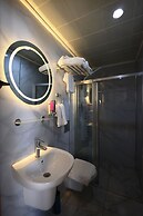Hotel New House