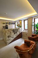 Hotel New House