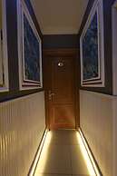 Hotel New House