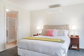 Shambhala Guesthouse