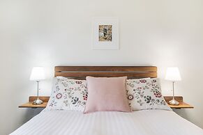 Shambhala Guesthouse