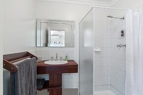 Shambhala Guesthouse