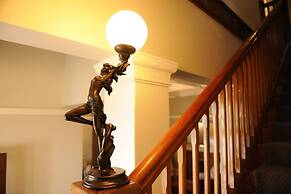 The Saint James on Venice Luxury Guest House