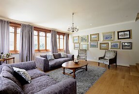 The Saint James on Venice Luxury Guest House