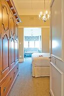 The Saint James on Venice Luxury Guest House