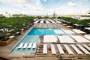 Hilton Vacation Club The Modern Honolulu
