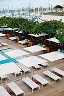 Hilton Vacation Club The Modern Honolulu