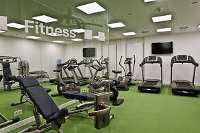 Adina Apartment Hotel Berlin Hackescher Markt