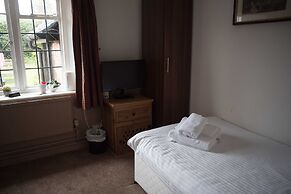 Village House Coaching Inn