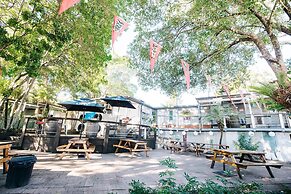 Nomads Noosa Backpackers Hostel