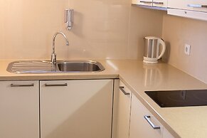 3HB Golden Beach