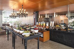 Woodlands Suites Serviced Residences