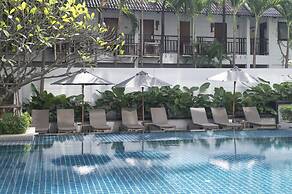 Woodlands Suites Serviced Residences