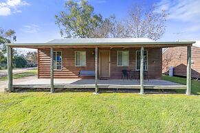 Lake Hume Holiday Park