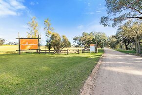 Lake Hume Holiday Park
