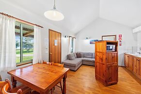 Lake Hume Holiday Park