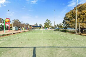 Lake Hume Holiday Park