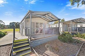 Lake Hume Holiday Park