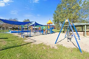 Lake Hume Holiday Park