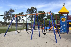 Lake Hume Holiday Park