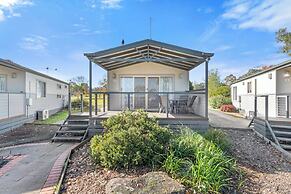 Lake Hume Holiday Park