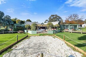 Lake Hume Holiday Park