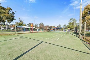 Lake Hume Holiday Park