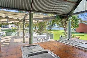 Lake Hume Holiday Park