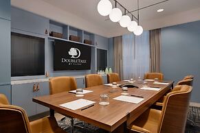 DoubleTree by Hilton New York Downtown