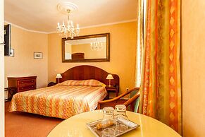 Avenue Hotel by F-Hotels