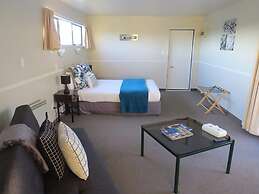Pohutu Lodge Motel