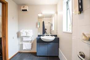 Central Park Motor Lodge