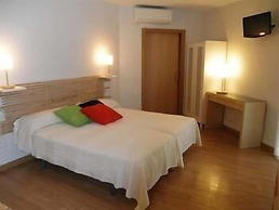 Dormavalència Hostel