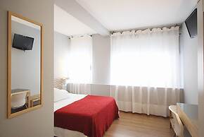 Dormavalència Hostel