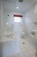 Cornwall Motor Lodge