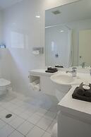 Cornwall Motor Lodge