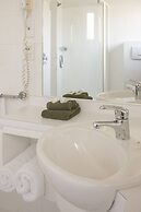 Cornwall Motor Lodge