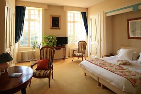 Logis Hôtels Domaine du Châtelard