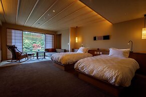 Nakanobo Zuien - Adults Only