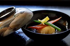 Nakanobo Zuien - Adults Only