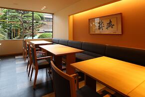 Nakanobo Zuien - Adults Only